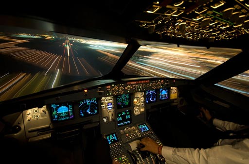 A320 Cockpit Photo